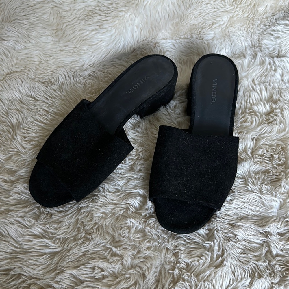 VINCE Rachelle Slip On Slides Sandals, black Suede. Women’s Size 7